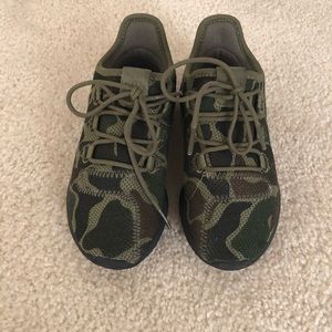 Kids Camo adidas Original Tubular Shadow - size 13